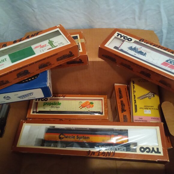 Tyco Train - Picture 2 of 6